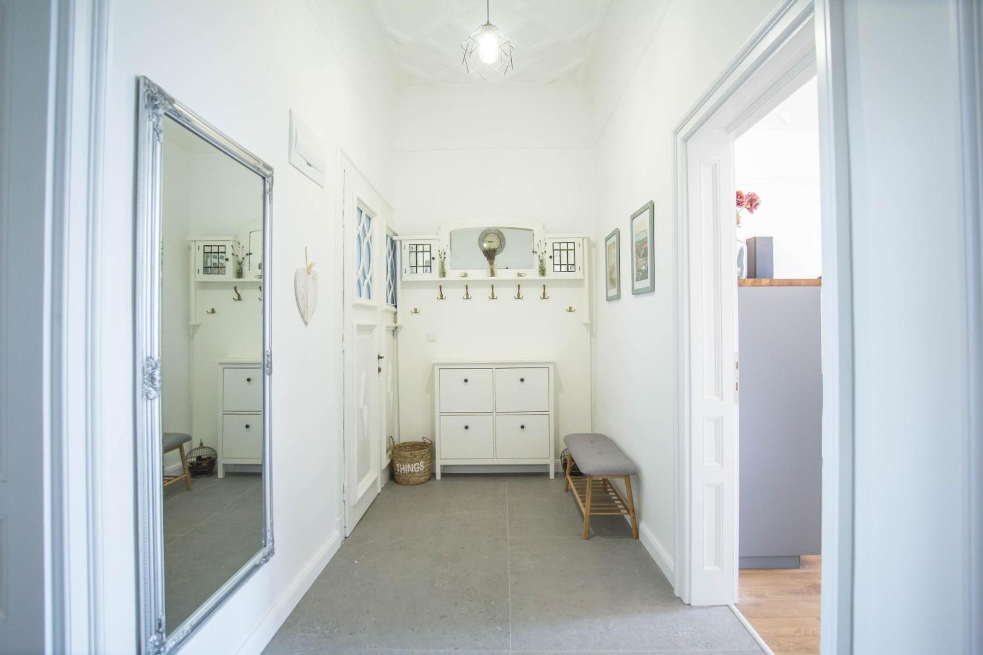 Lion'S Bridge Boutique 2Bdrm Apt, Top Center Gem Sofia Esterno foto
