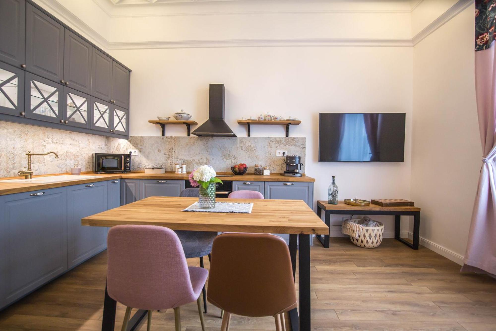 Lion'S Bridge Boutique 2Bdrm Apt, Top Center Gem Sofia Esterno foto